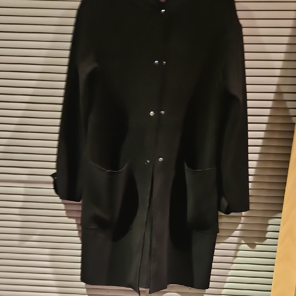 Tahari Black Women's Cape Coat
